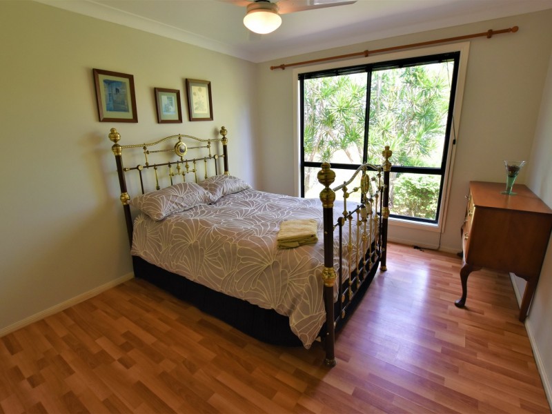 80-82 Oasis Dve, Russell Island QLD 4184