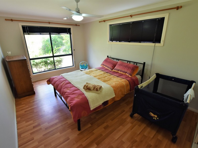 80-82 Oasis Dve, Russell Island QLD 4184