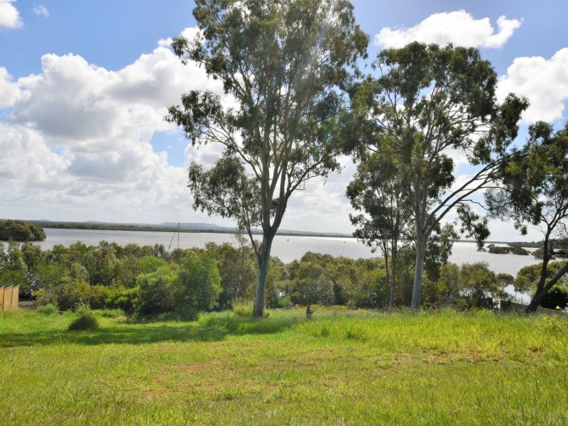 134 Palm Beach Road, Russell Island QLD 4184