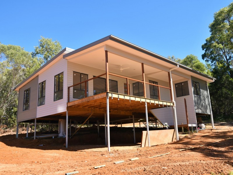 54 Wahine Dve, Russell Island QLD 4184