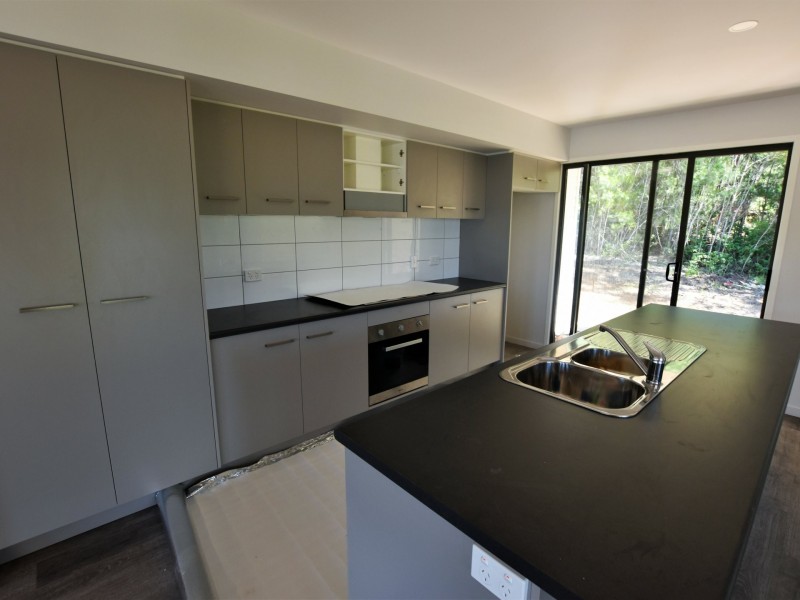 54 Wahine Dve, Russell Island QLD 4184
