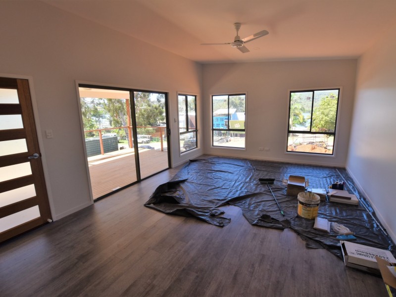 54 Wahine Dve, Russell Island QLD 4184