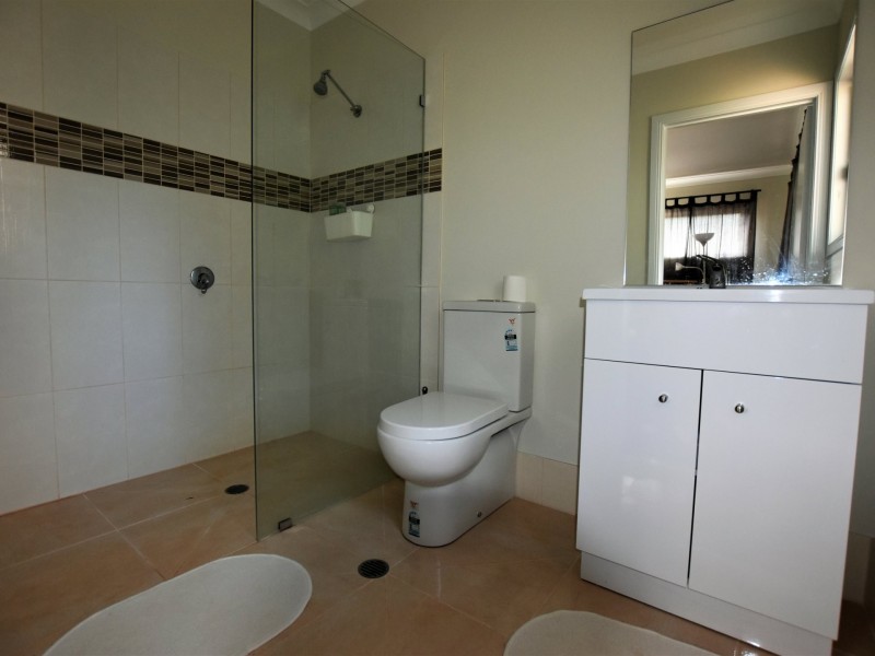 19 Meadstone Road, Russell Island QLD 4184