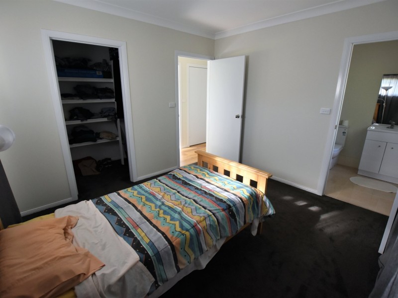 19 Meadstone Road, Russell Island QLD 4184