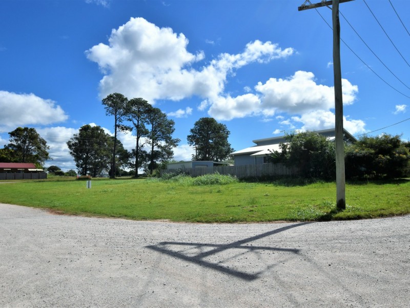 1 Hakea Street, Russell Island QLD 4184