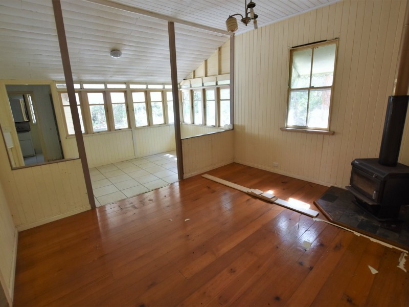 96 Hacking Ridge Road, Russell Island QLD 4184