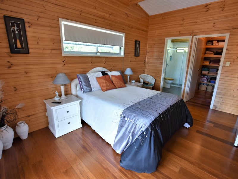 6 Panorama Drive, Russell Island QLD 4184