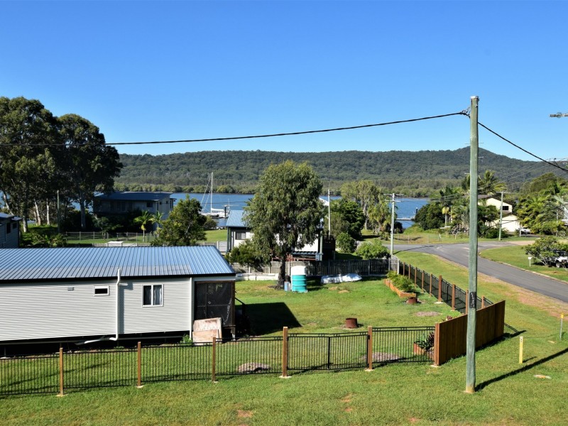 61 barcelona, Russell Island QLD 4184