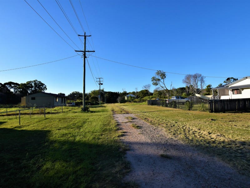 19 Wakehill Rd, Russell Island QLD 4184