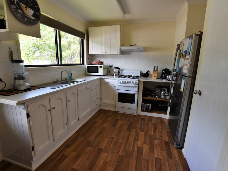5 Carnation Court, Russell Island QLD 4184