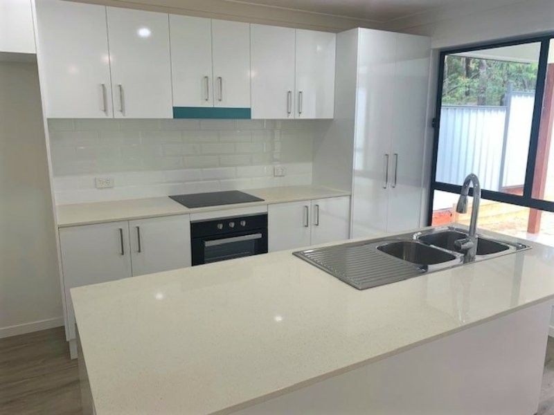 19 Bradman St, Russell Island QLD 4184