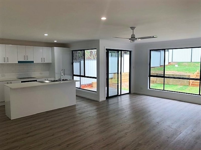 19 Bradman St, Russell Island QLD 4184