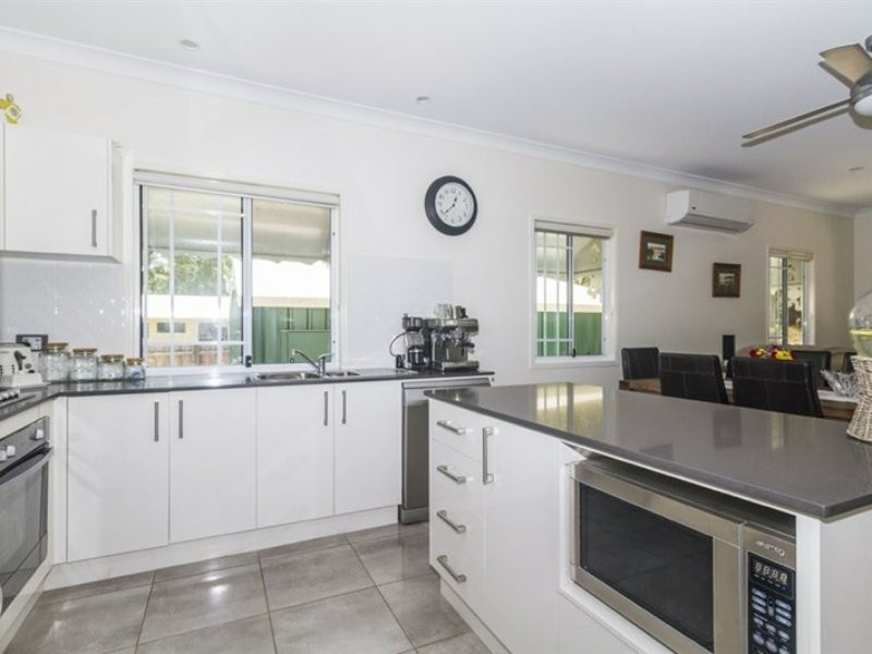 36 Kennedy Avenue, Russell Island QLD 4184