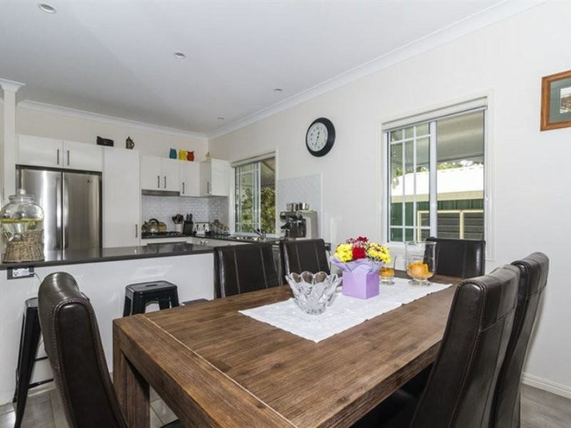 36 Kennedy Avenue, Russell Island QLD 4184