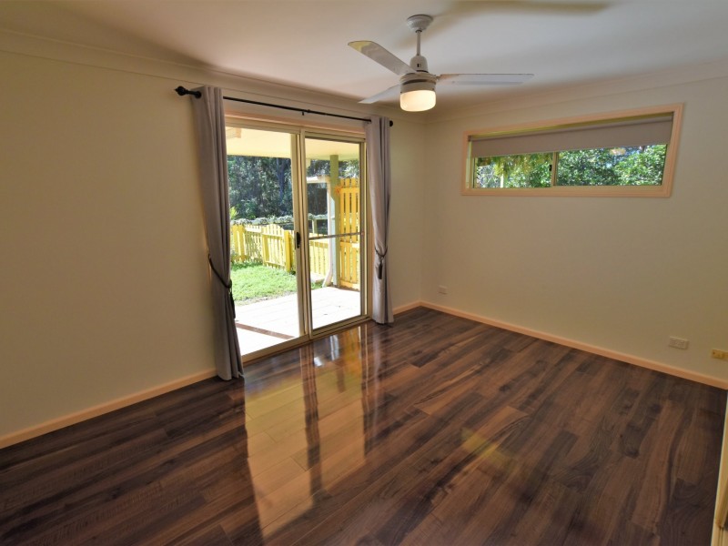 16 Oaklea Street, Russell Island QLD 4184