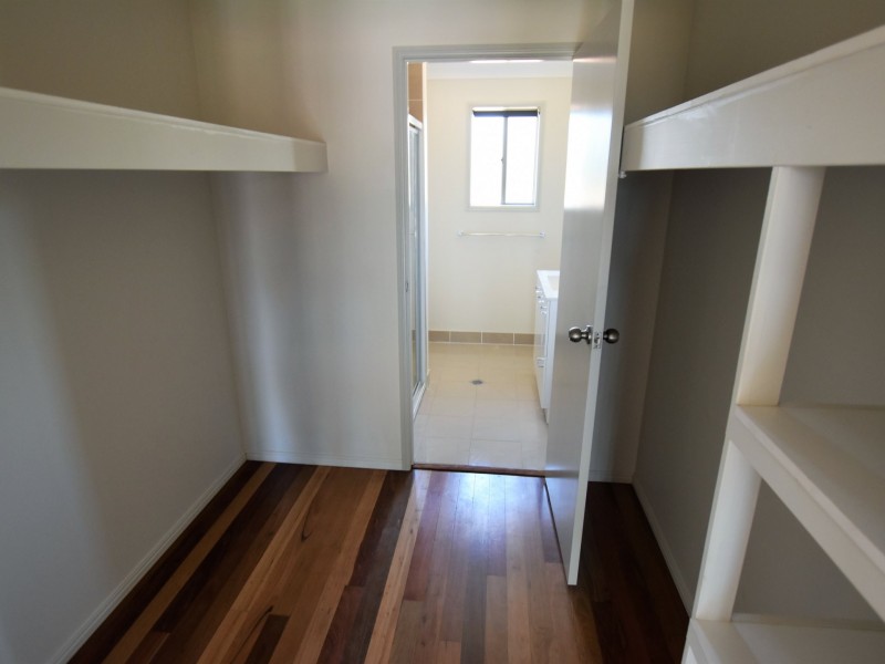 22 Tenanne Street, Russell Island QLD 4184