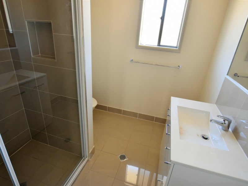 22 Tenanne Street, Russell Island QLD 4184