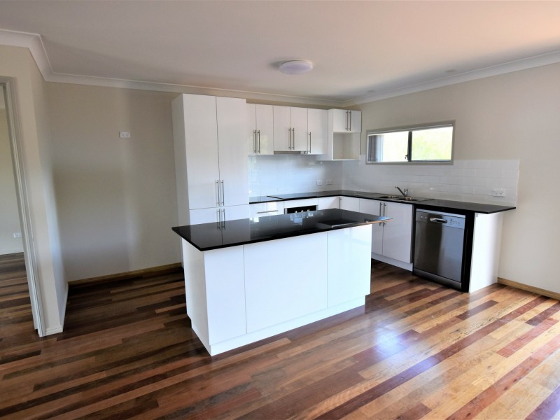 22 Tenanne Street, Russell Island QLD 4184