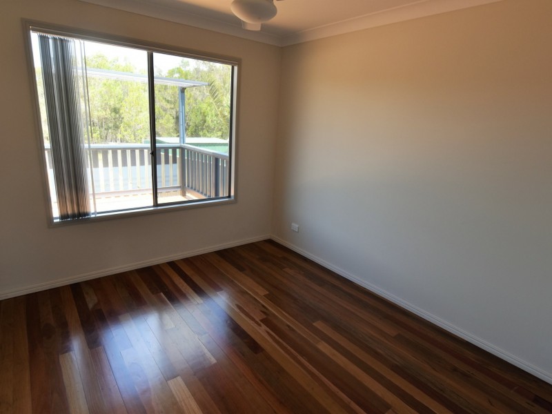 22 Tenanne Street, Russell Island QLD 4184