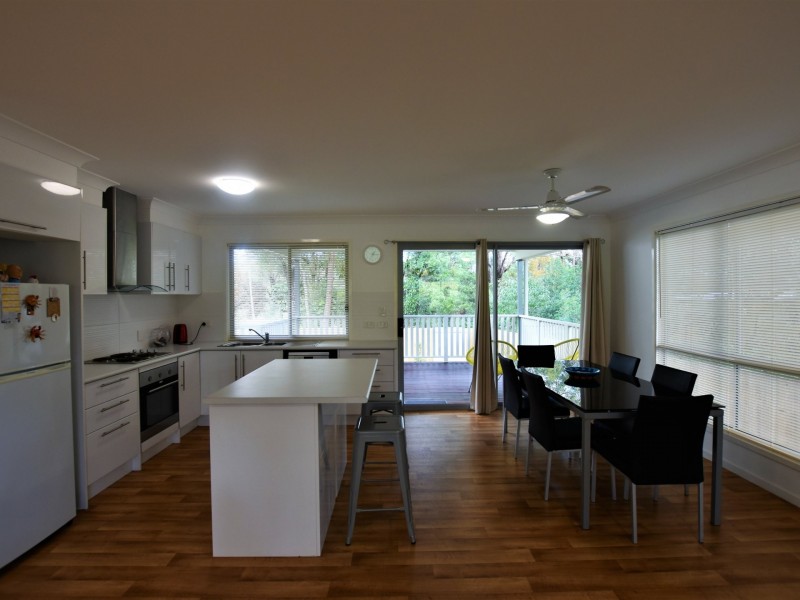 46 Taylor Street, Russell Island QLD 4184