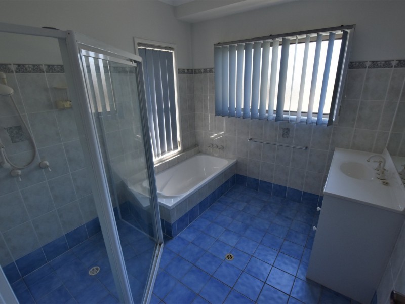 35 Bay Dve, Russell Island QLD 4184