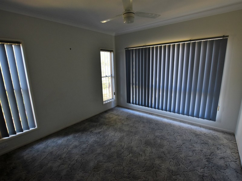 35 Bay Dve, Russell Island QLD 4184