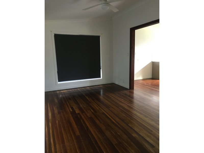 44 Guthrie Street, Russell Island QLD 4184