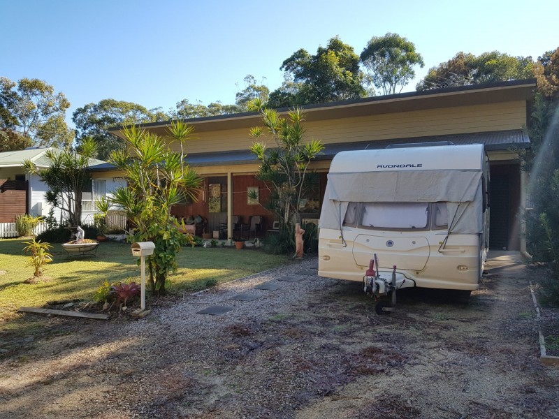 13 Emerald St, Russell Island QLD 4184