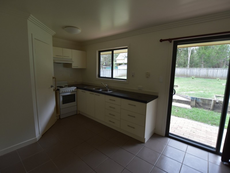 13 Emerald St, Russell Island QLD 4184