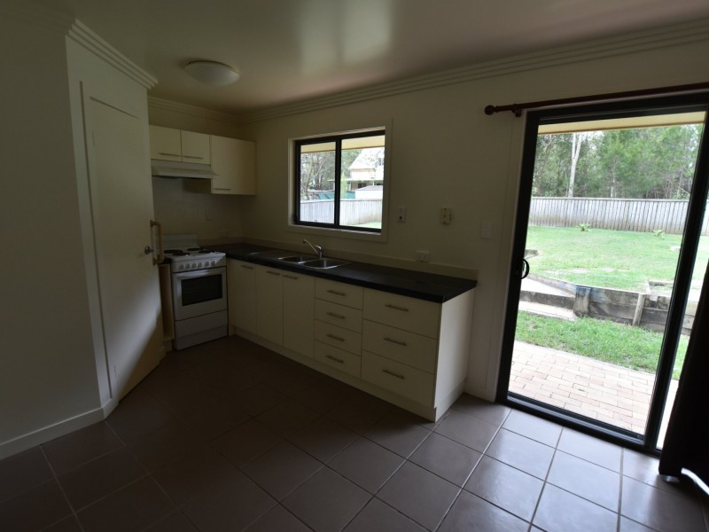 13 Emerald St, Russell Island QLD 4184
