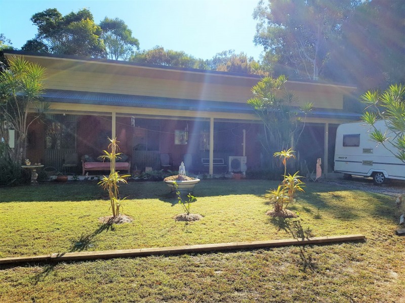 13 Emerald St, Russell Island QLD 4184