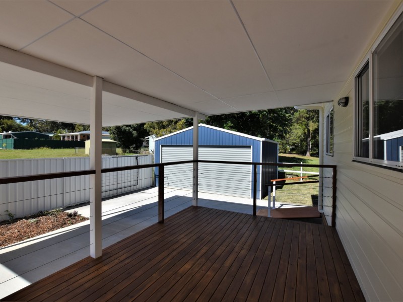 12 Reading Street, Russell Island QLD 4184