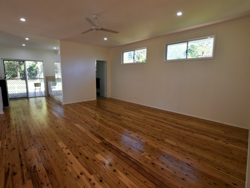 12 Reading Street, Russell Island QLD 4184
