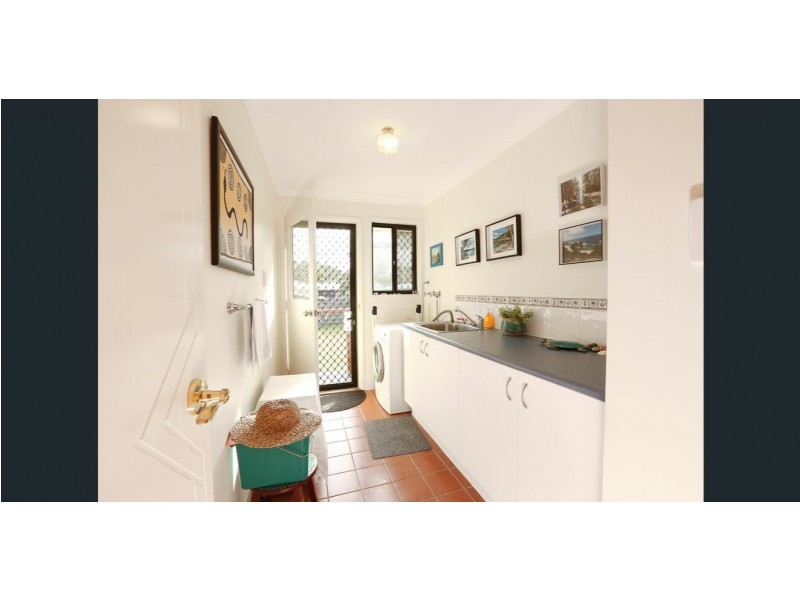 15 BORROWS, Russell Island QLD 4184