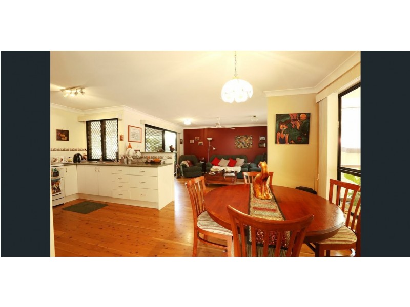 15 BORROWS, Russell Island QLD 4184