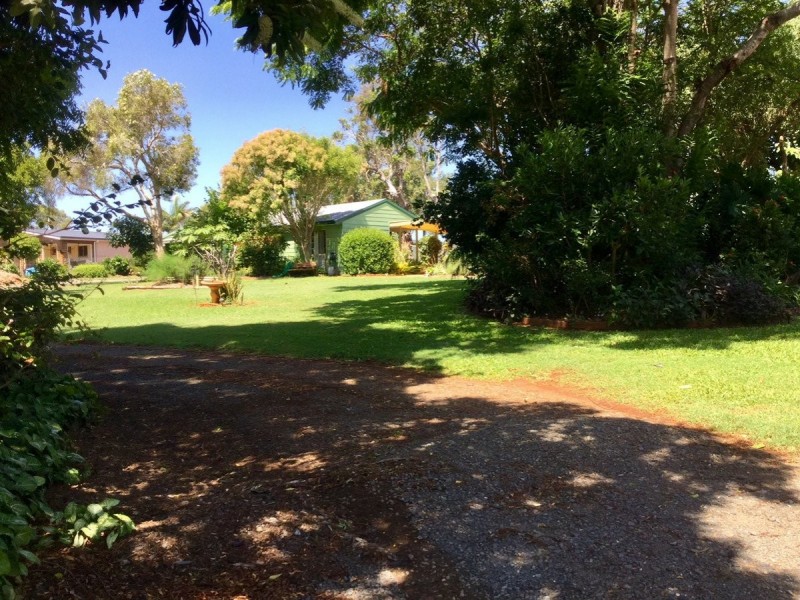 88-90 Caniapa Pt Rd, Russell Island QLD 4184