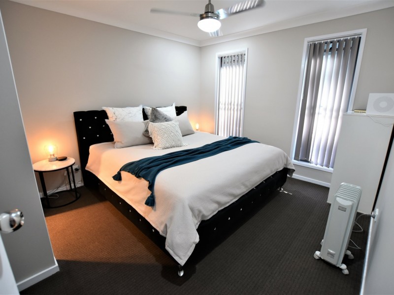 9 Catamaran St, Russell Island QLD 4184