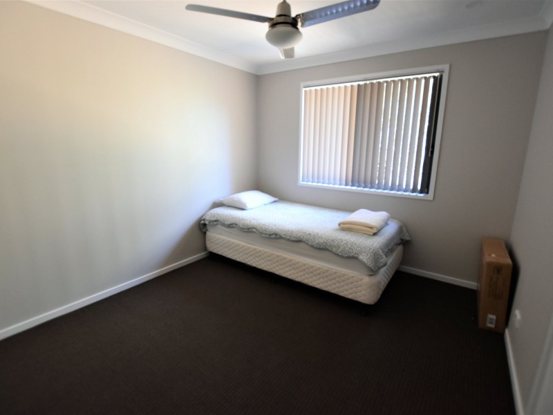 9 Catamaran St, Russell Island QLD 4184