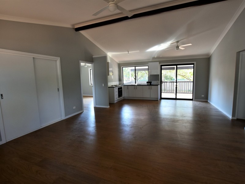 11 Pia Street, Russell Island QLD 4184