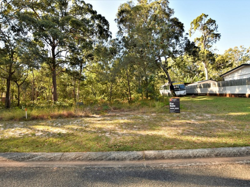 17 Shore, Russell Island QLD 4184