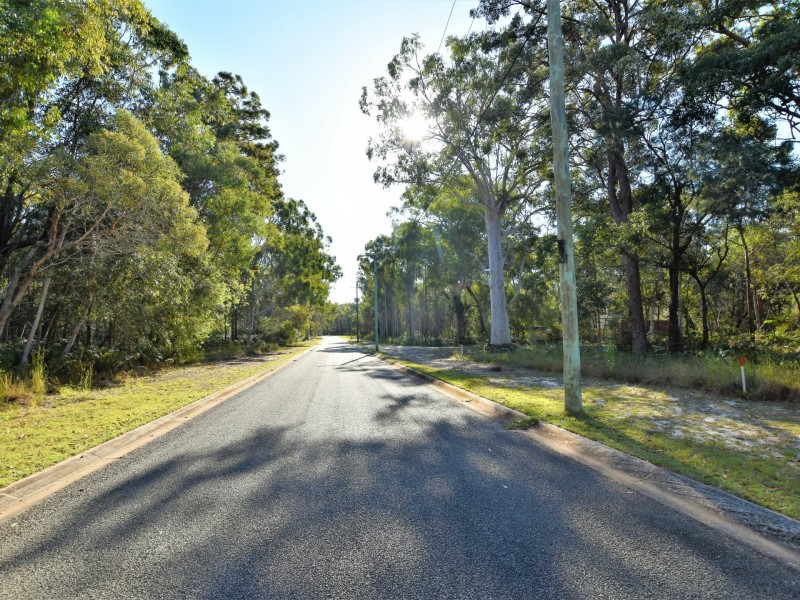 17 Shore, Russell Island QLD 4184