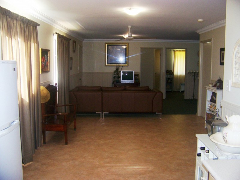 139 High St, Russell Island QLD 4184