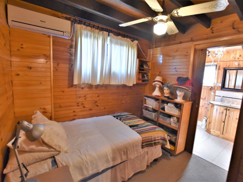 16 Oasis Dve, Russell Island QLD 4184