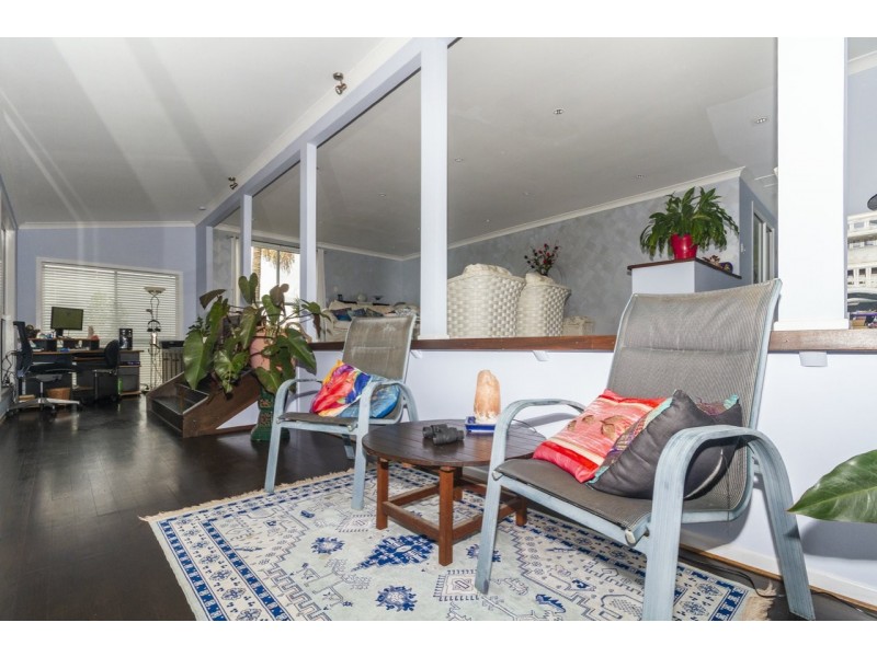 104 Crescent Drive, Russell Island QLD 4184