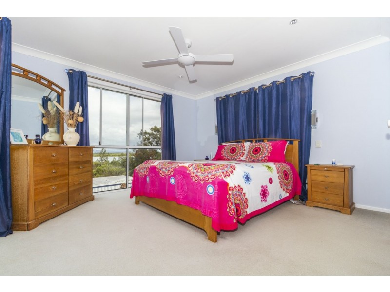 104 Crescent Drive, Russell Island QLD 4184