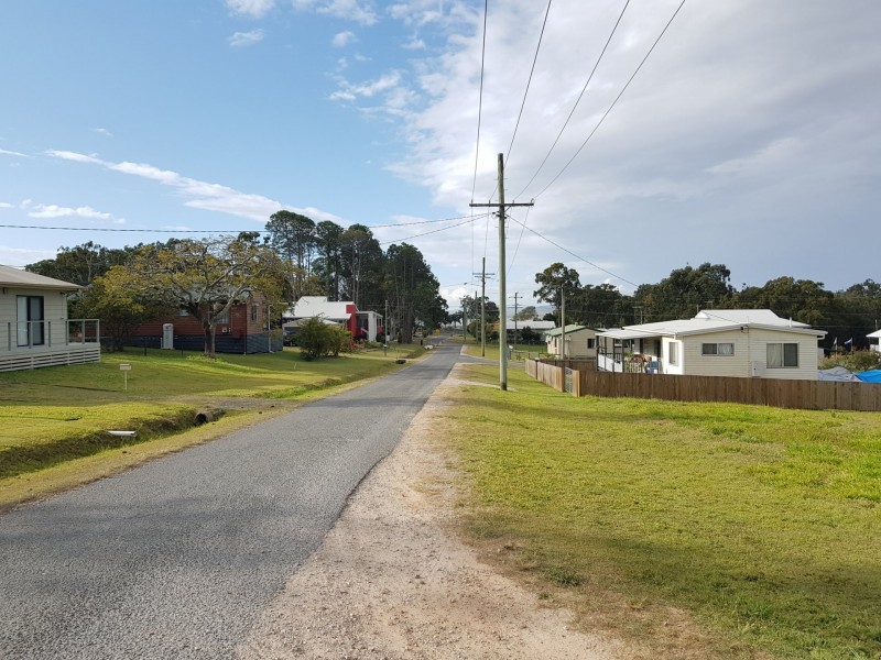 1 Richardson Street, Russell Island QLD 4184