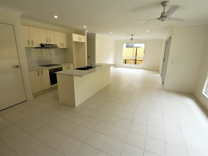 2 Koro Street, Russell Island QLD 4184