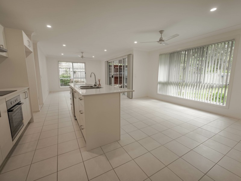 2 Koro Street, Russell Island QLD 4184