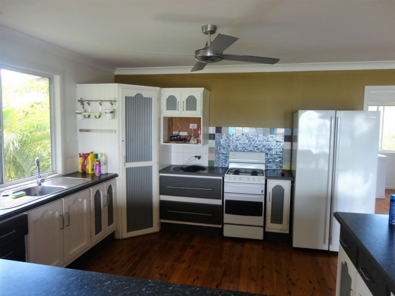 83 Canaipa Point Dve, Russell Island QLD 4184