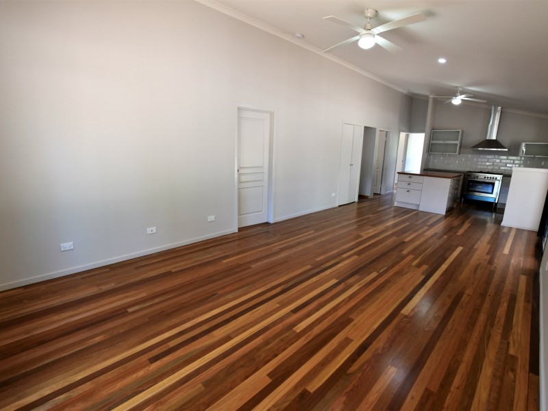 50 Villawood Rd, Russell Island QLD 4184